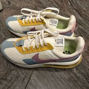 Brand new Nike air max sun club limited edition shoes